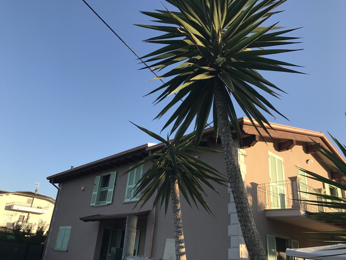 Bba2Passi Bed and Breakfast Marina di Massa Εξωτερικό φωτογραφία