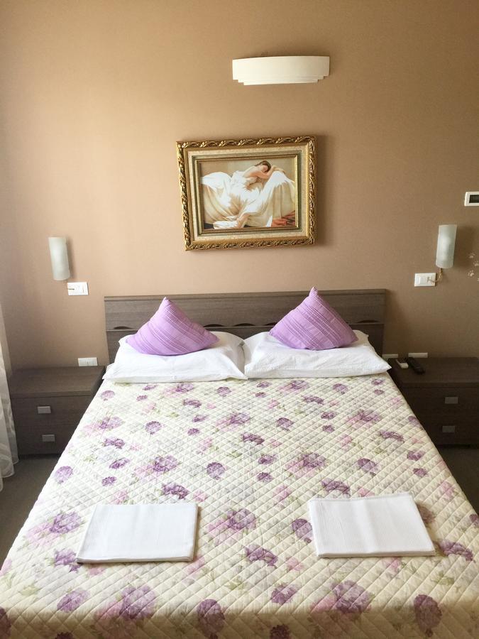 Bba2Passi Bed and Breakfast Marina di Massa Εξωτερικό φωτογραφία