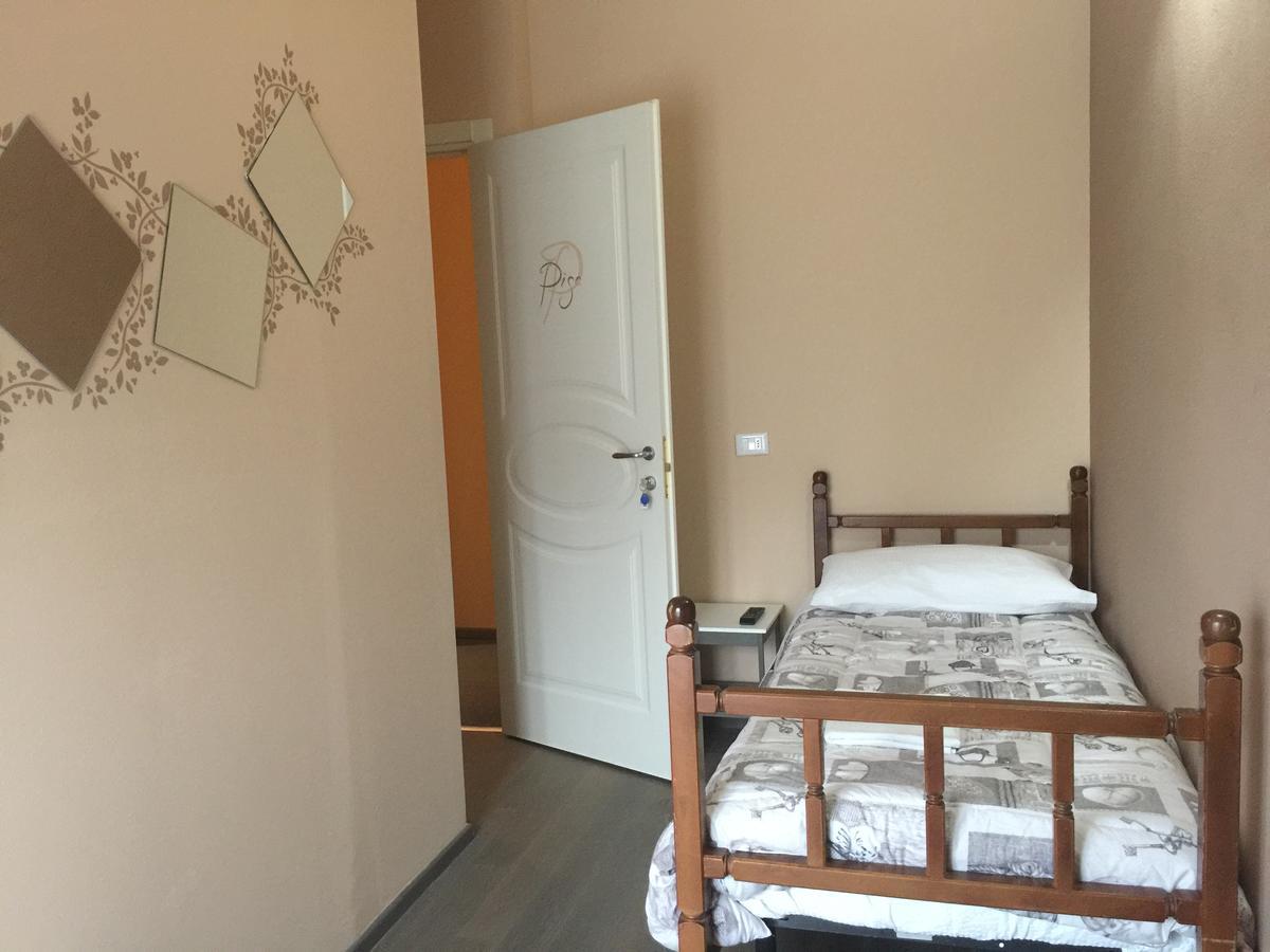 Bba2Passi Bed and Breakfast Marina di Massa Εξωτερικό φωτογραφία
